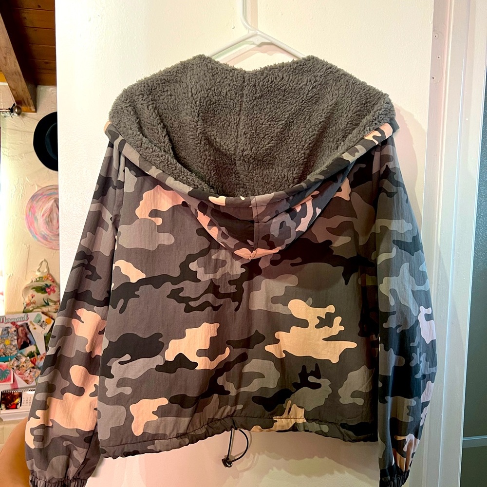 Comfy Cozy plush lined grey pink zip jacket. Perfect for winter.